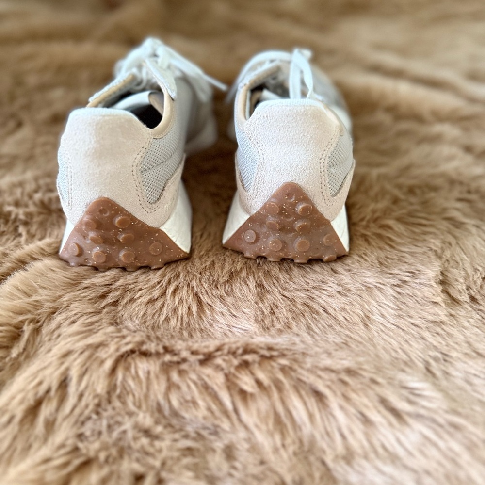 Women's Beige and White New Balances - Picture 3 of 6